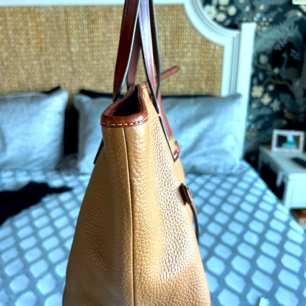 Dooney and Bourke medium convertible tote